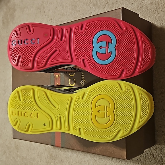 🛑GUCCI Ultrapace Sneakers - Picture 5 of 7